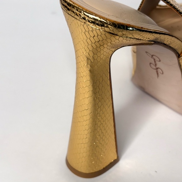 Gold Slingback Heels - Picture 4 of 10